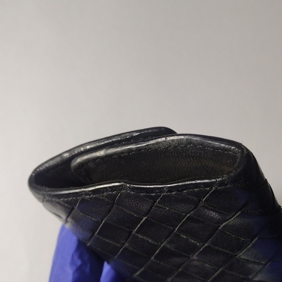 Bottega Veneta Black Leather Intrecciato 6 key holder 4.5x2.5-in, Women' Luxury - Picture 5 of 11